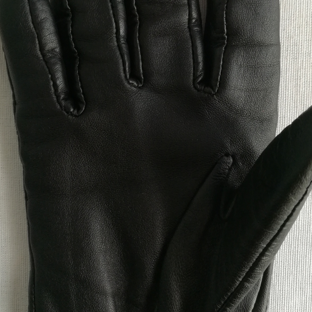 * Charter Club Cashmere Lined Leather Tech Gloves - Picture 8 of 8